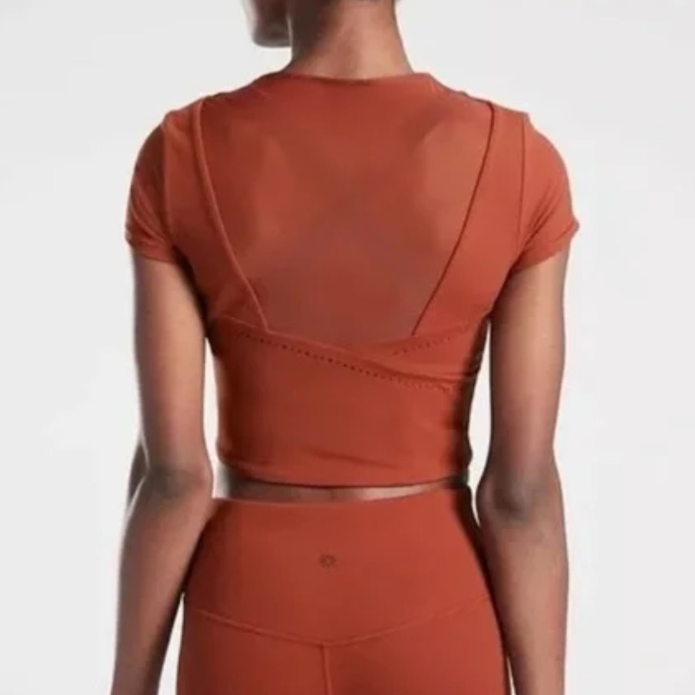 Athleta cross wrap crop top Sustainably made - Picture 3 of 5